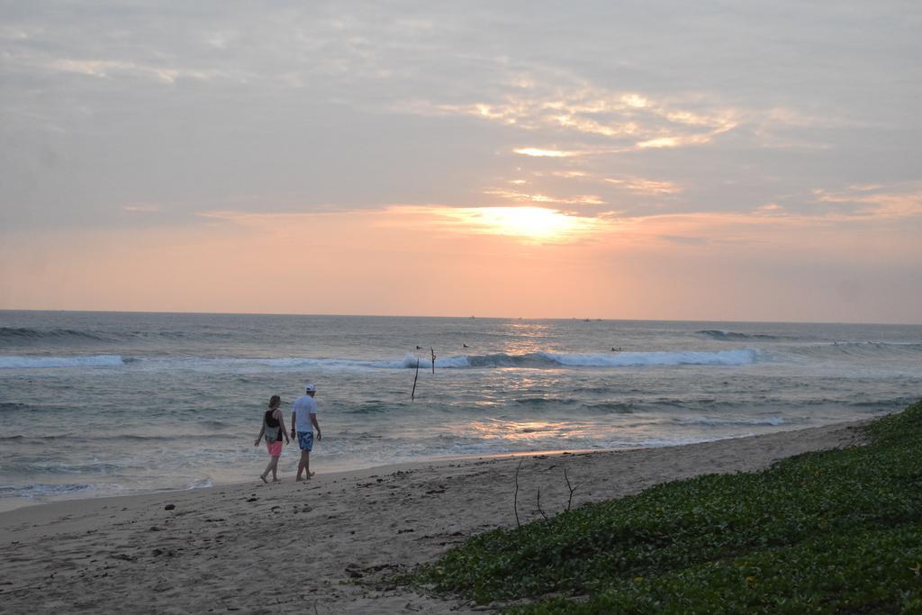 Naomi Beach Resort - Adults Only Weligama Εξωτερικό φωτογραφία