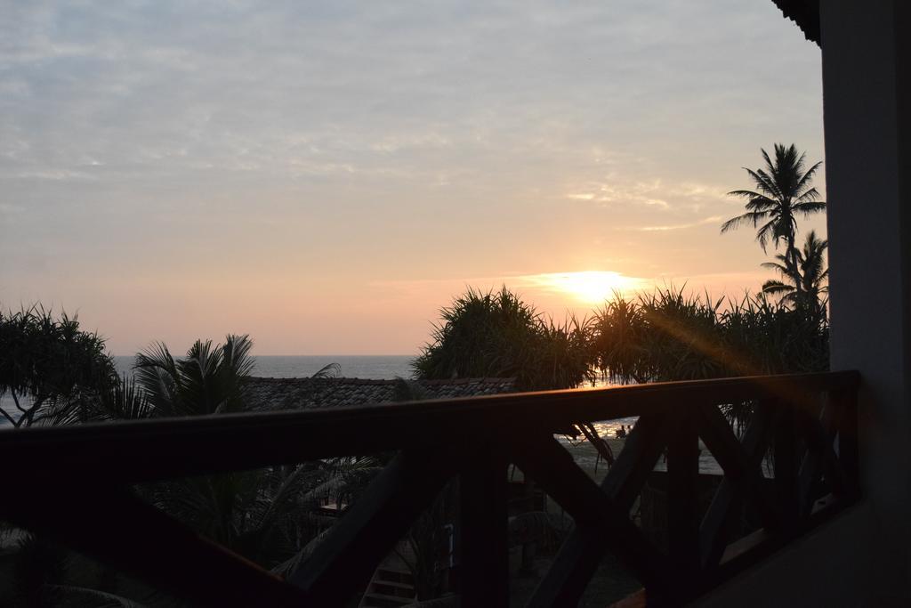 Naomi Beach Resort - Adults Only Weligama Εξωτερικό φωτογραφία